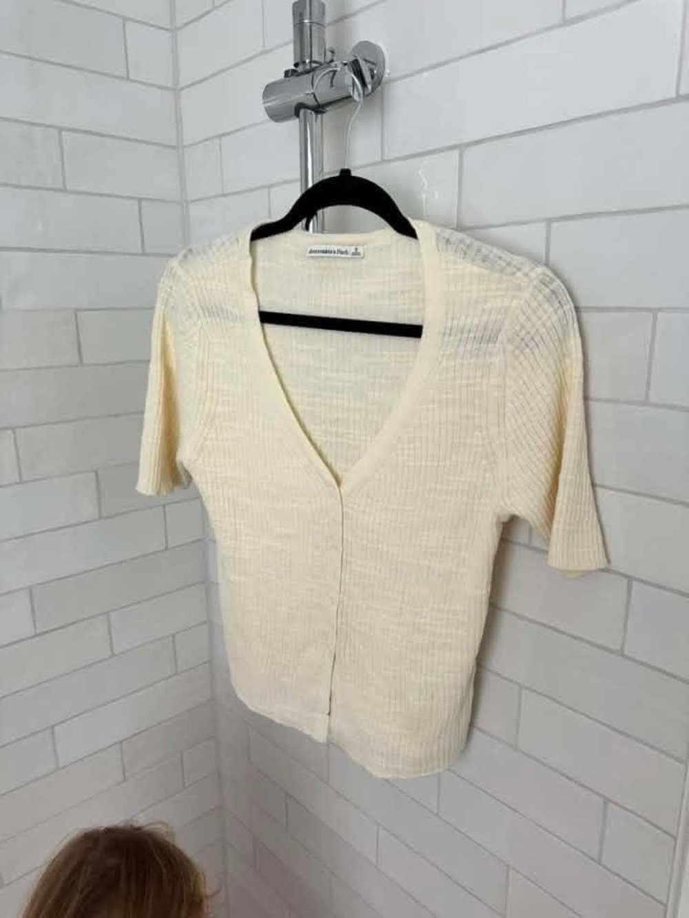 Abercrombie & Fitch Cream V-Neck Short Sleeve Knit